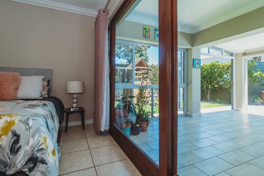 5 Bedroom Property for Sale in Panorama Western Cape